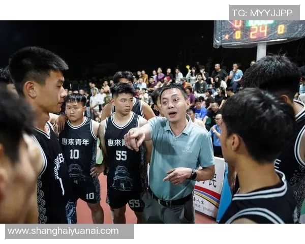 村ba足球明星齐聚一堂谁将成为本届赛事的焦点人物 村ba足球明星齐聚一堂谁将成为本届赛事的焦点人物