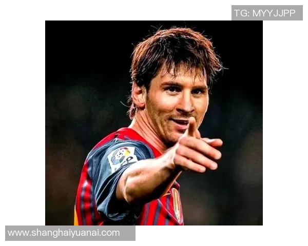 深入了解足球明星的传奇故事与职业生涯必备知识分享