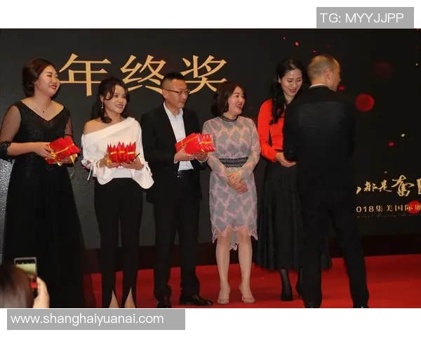 深圳羽毛球队的崛起之路:亚运会背后的奋斗与荣耀 深圳羽毛球队的崛起之路:亚运会背后的奋斗与荣耀