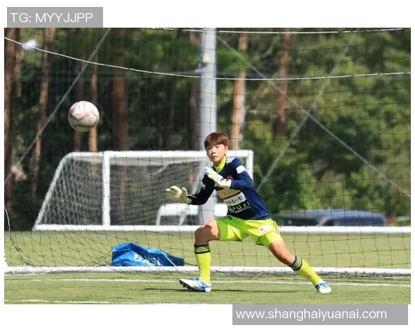 足球明星化身老年人挑战自我展现真实人生故事 足球明星化身老年人挑战自我展现真实人生故事