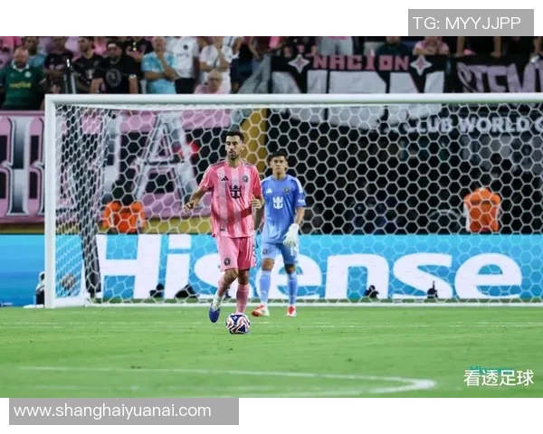 足球明星精彩过人技巧集锦视频带你领略足球魅力与技术之美